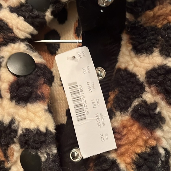 Jcrew,00, Sherpa pull over with pockets - Picture 2 of 5